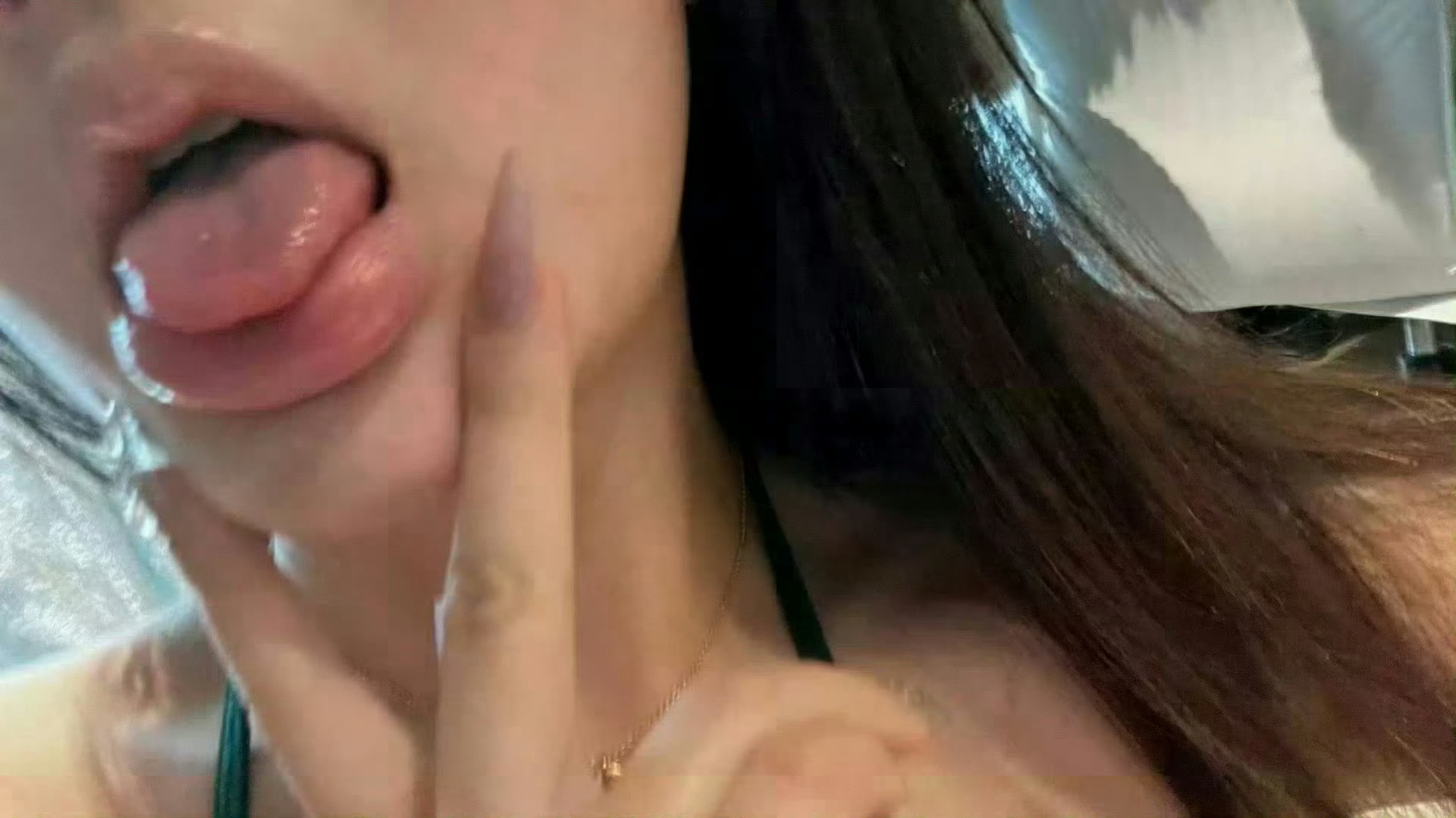 异地恋总是让人患得患失  这里丫4