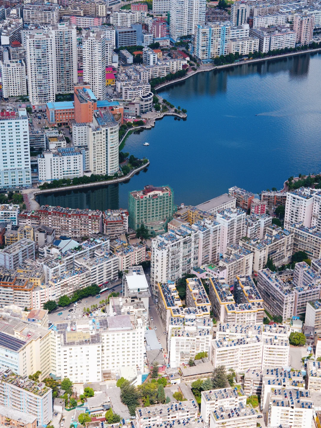 个旧｜“小香港”半日游：探索90年代复古风 🚠