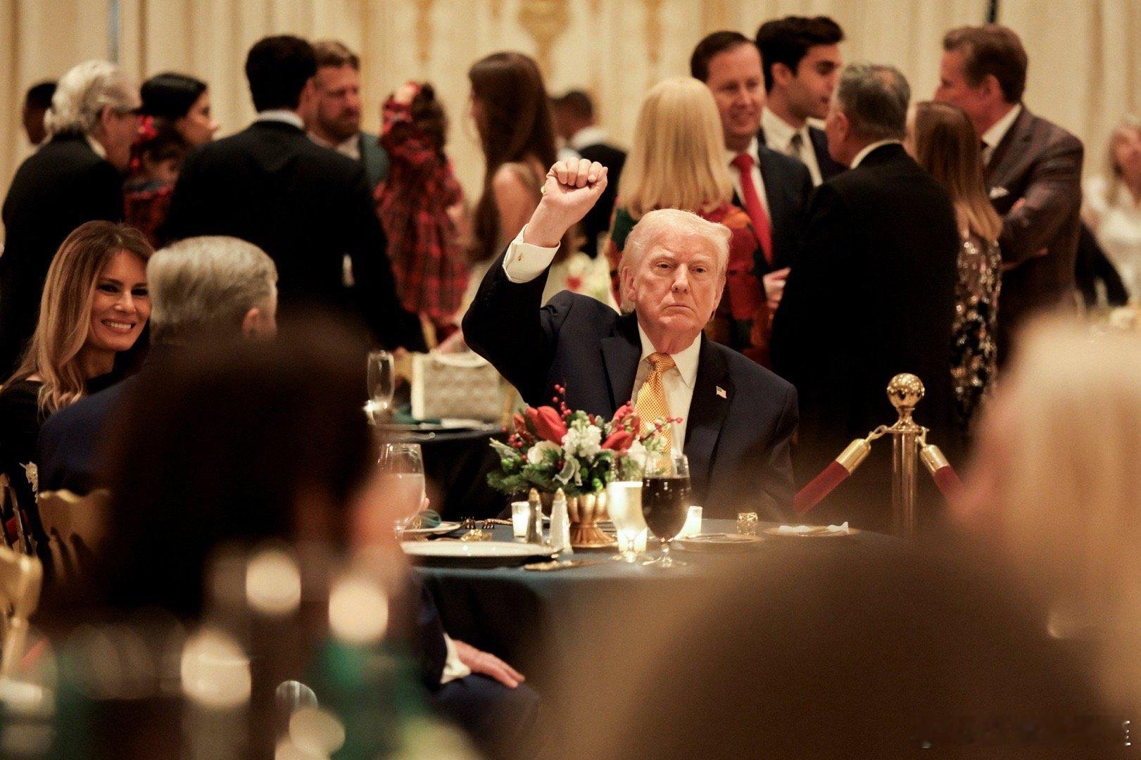 美国总统在海湖庄园，28日见乌克兰总统、29日见以色列总理俄乌停火，是Zelen