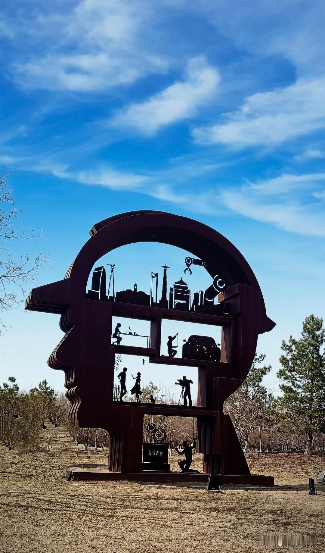 如果是玻璃电子管。通过观察很容易判断电子管的用途，结构。首先区分是直热式还是旁热