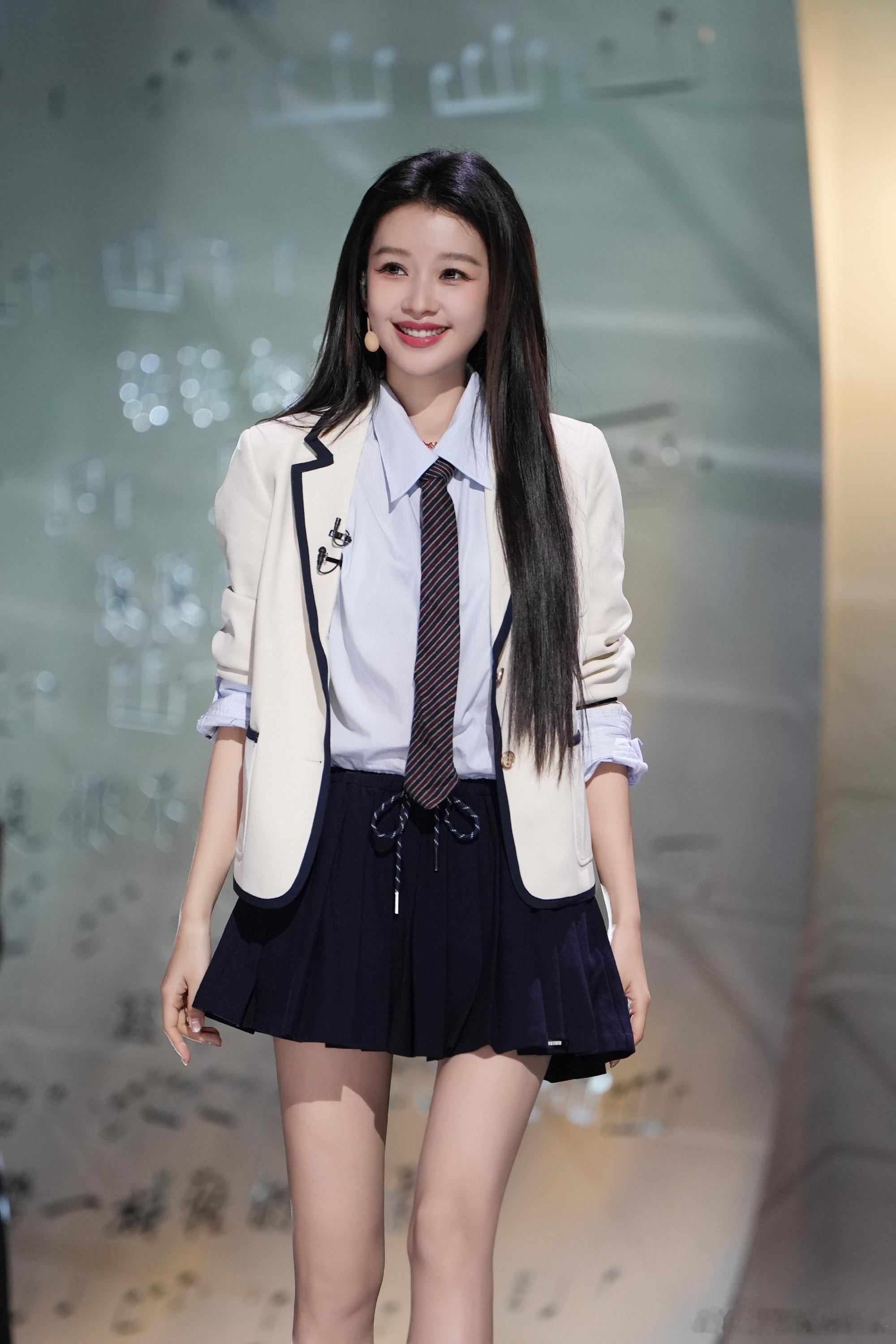 孙怡坦然直面外界评价，大方回应超真实自信，清醒通透的样子太圈粉孙怡回应唱跳不行 