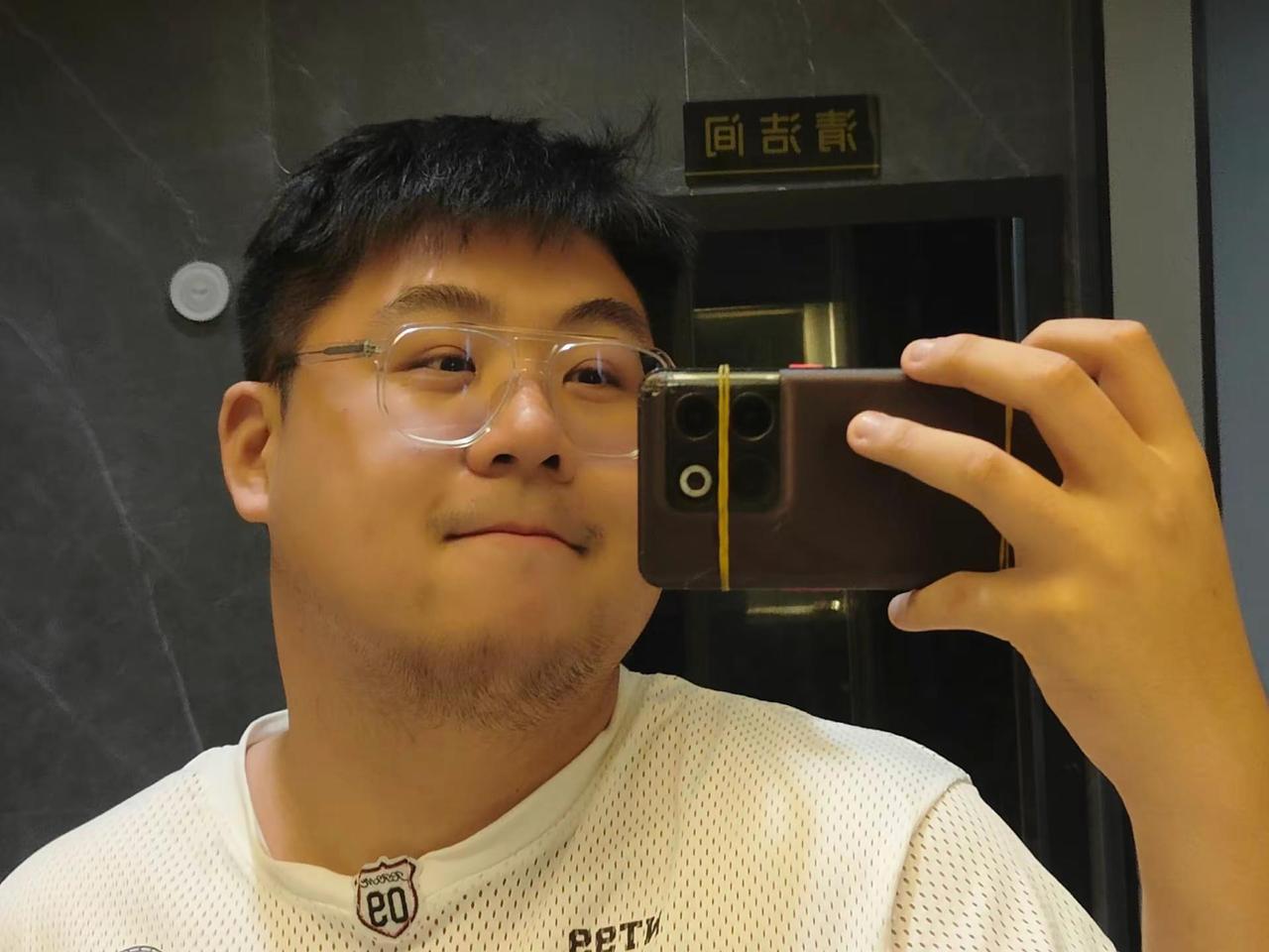 兼职网管很高兴为您服务！