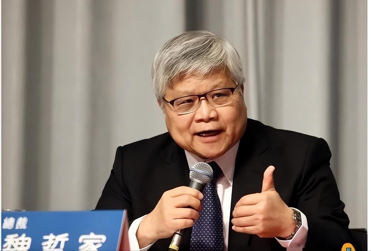 新加坡《联合早报》3月31日报道：“台积电董事长魏哲家3月21日在亚洲大学校庆上