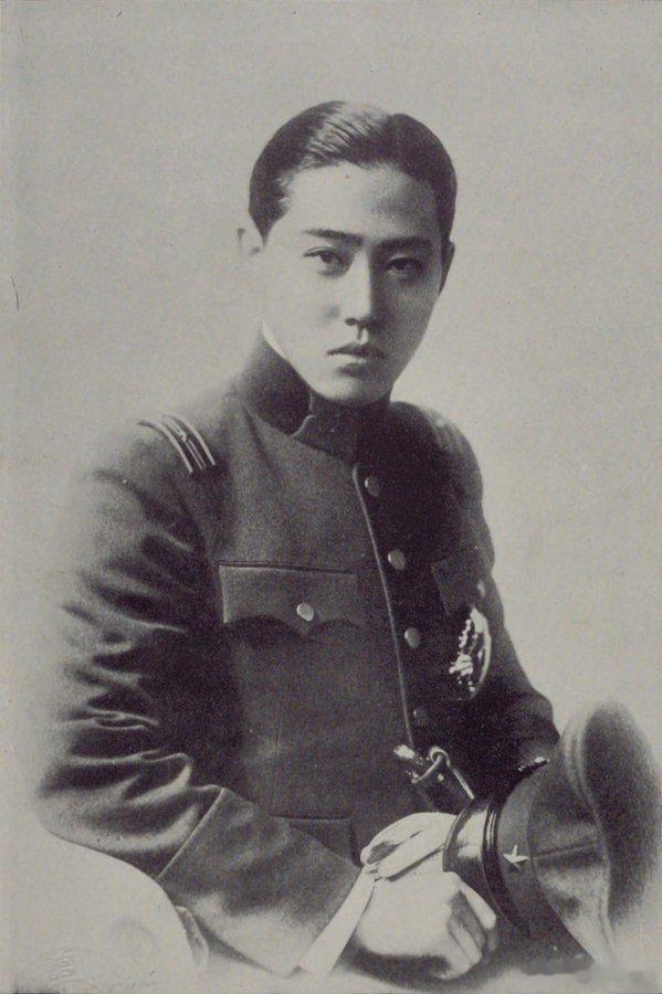 🌸 李鍝——一个“朝奸”王子在广岛的最后八小时🐴 一九四五年八月六日，星期一