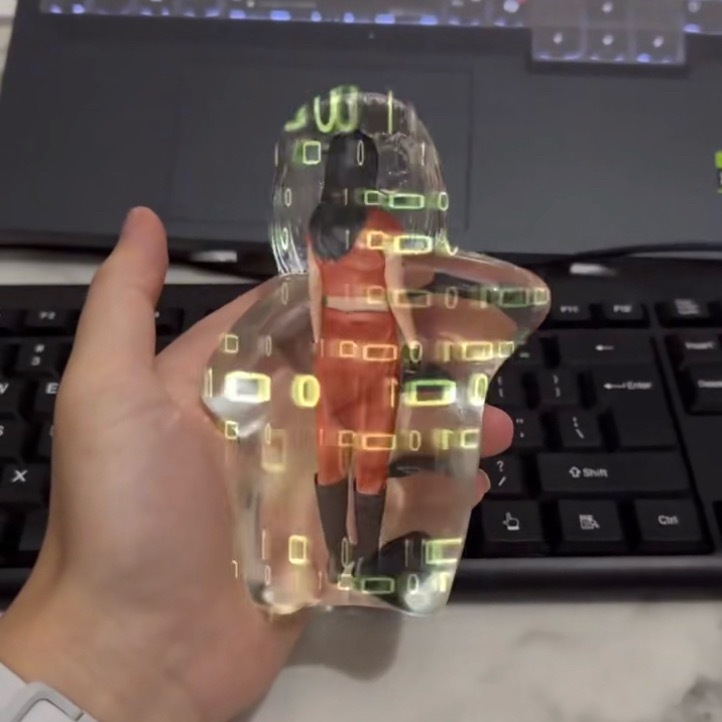 Apple Vision Pro就可以实现傻妞的效果。 ​​​