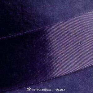 新的一天，愿你像晨光一样温柔而坚定，每一步都踏在希望的路上。🌤️ 如果今天有雨