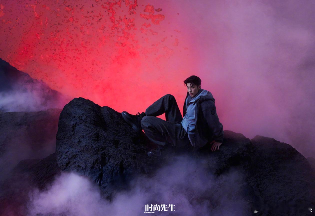 许光汉谈退伍后复工许光汉说想见你是天时地利人和 在采访中谈退伍后复工，坦言因为以