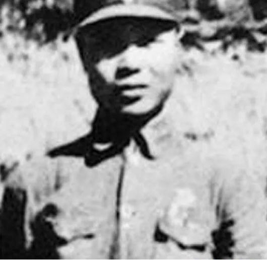 黄诚（1914—1942），河北安次（今廊坊安次区）人，一二·九爱国学生运动领袖