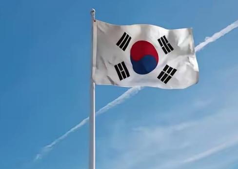 韩国也警惕起来了！
 
韩国官方主流媒体突然放出重磅警告，日本自卫队正以超乎想象