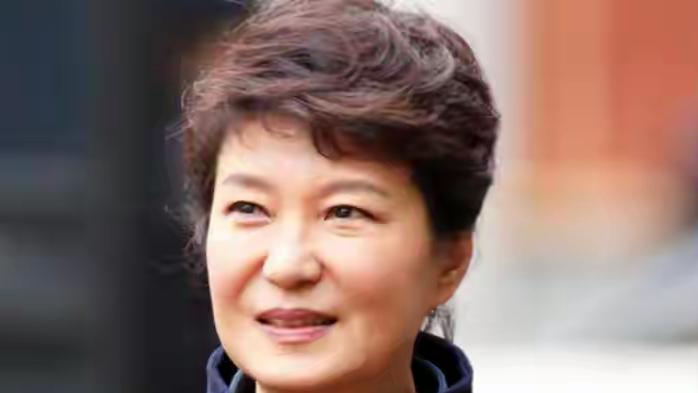 看点十足！韩国政坛上演大戏，朴槿惠高龄复出，尹锡悦结局已定
 
近期韩国政坛风波