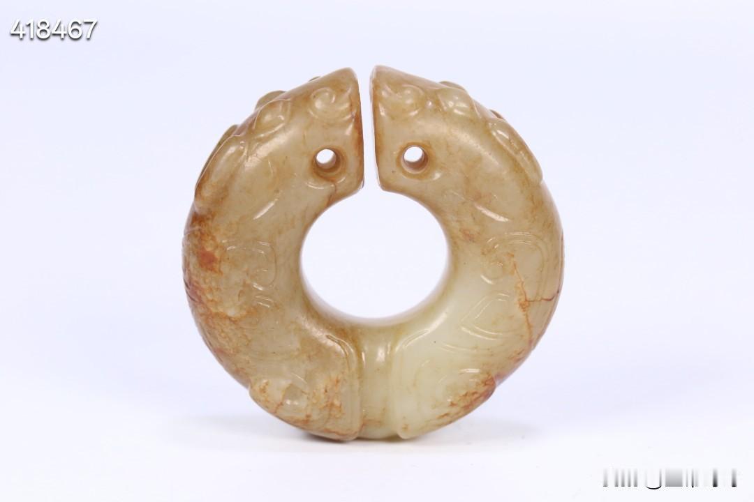 旧藏 高古玉双龙玉珏。尺寸4.7*1.5cm、重50.6g