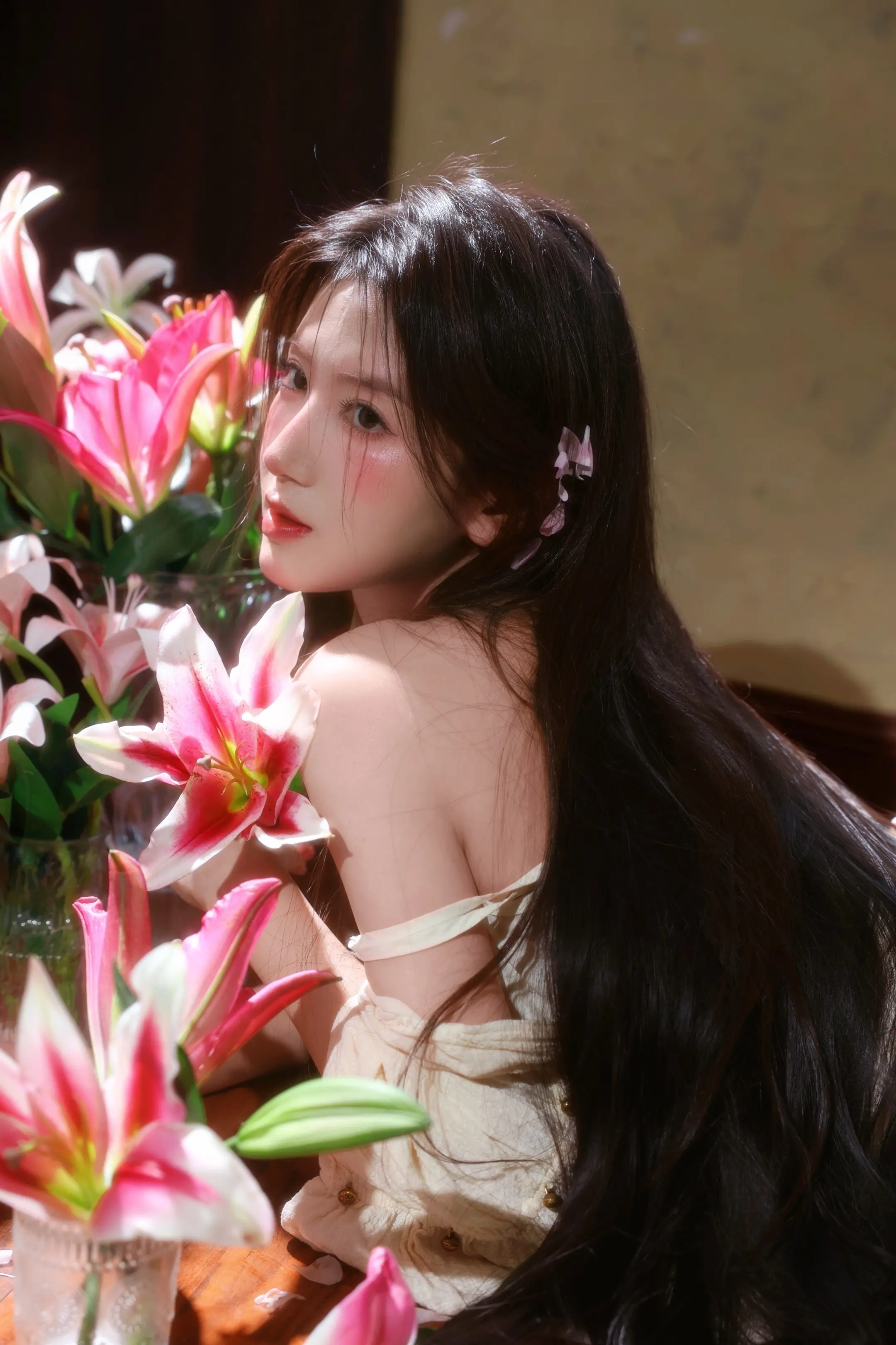 透过百合花瓣 我看见了你眼底的春