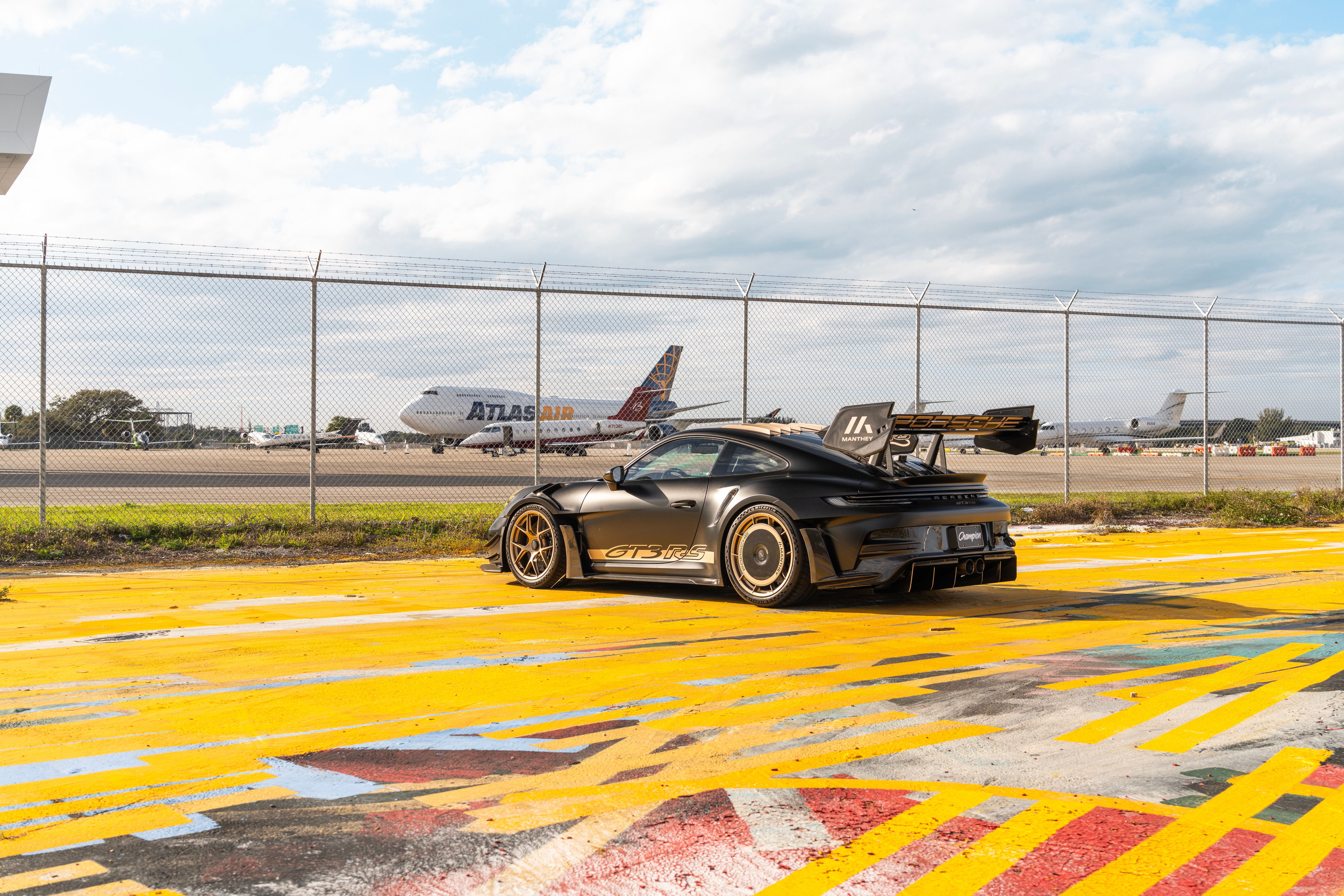 保时捷 Porsche 992 GT3RS Manthey Racing 