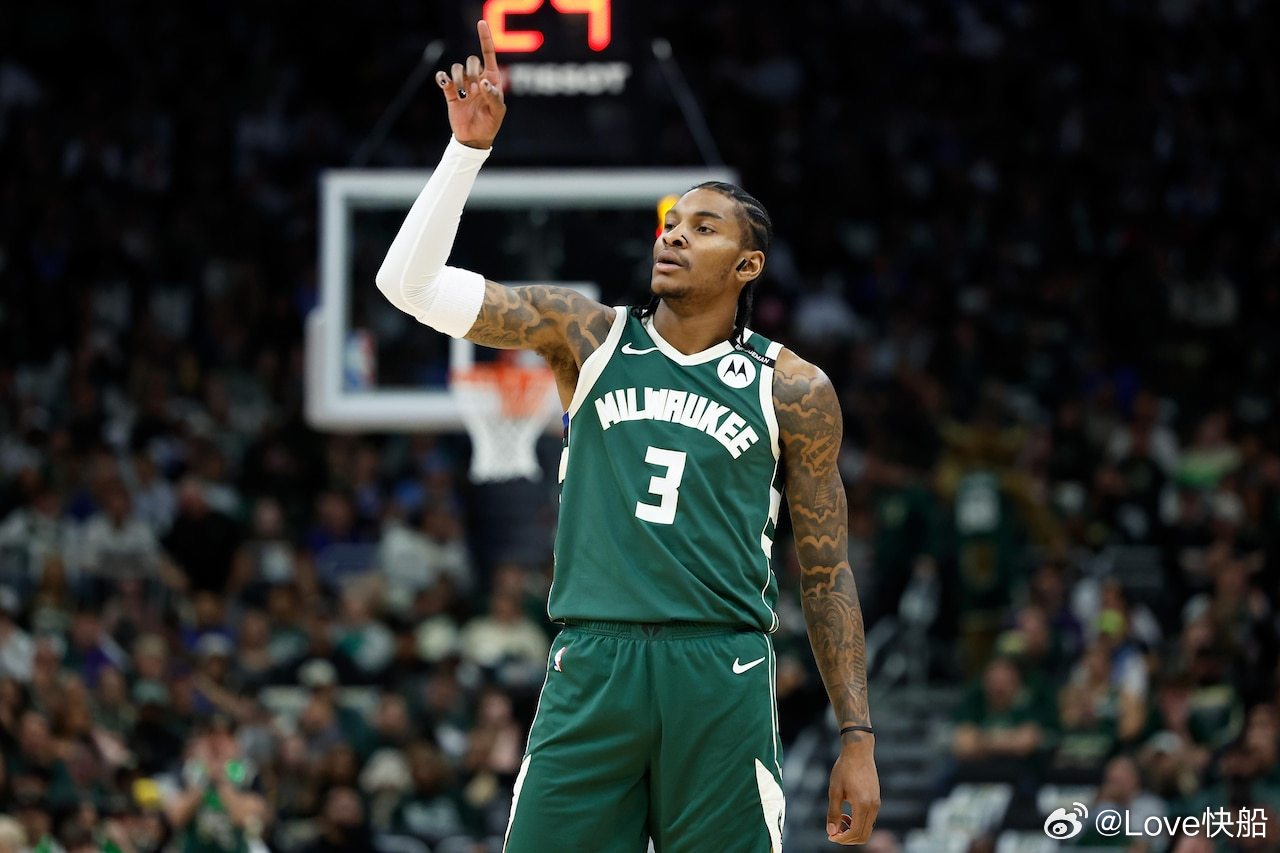 里弗斯在今天接受采访时表示，如果小凯文·波特在本赛季剩余比赛中再次登场，他会感到