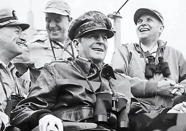 历史上，美国是第一个打到了日本本土的国家，不仅轰炸了东京，而且还往长崎、广岛扔下