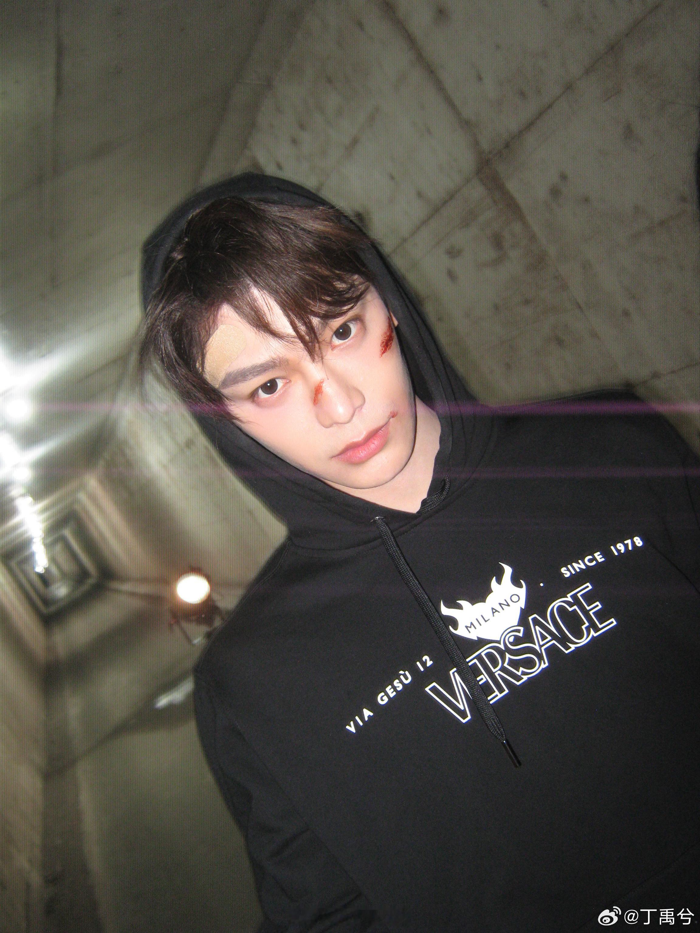 丁禹兮雨中战损妆随拍[哪吒使坏] ​​​