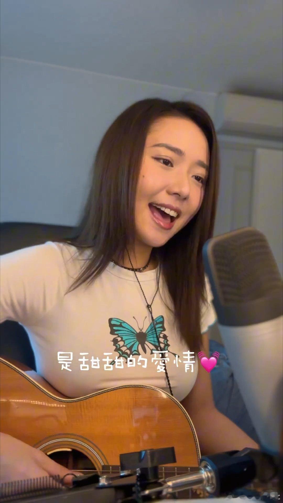 現在29歲的戴祖儀 (Joey) 青春無敵，樣子甜美身材Fit爆的她是不少網民心