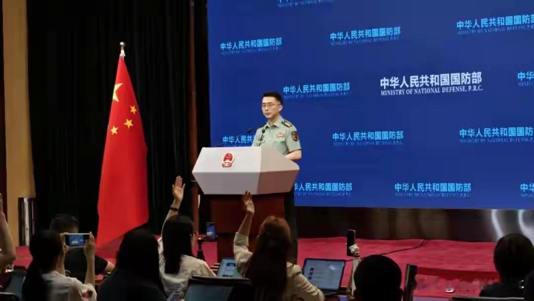 敢越红线必付出代价！荷兰舰机侵闯西沙，解放军全程监视强硬驱离
 
5月27日至2