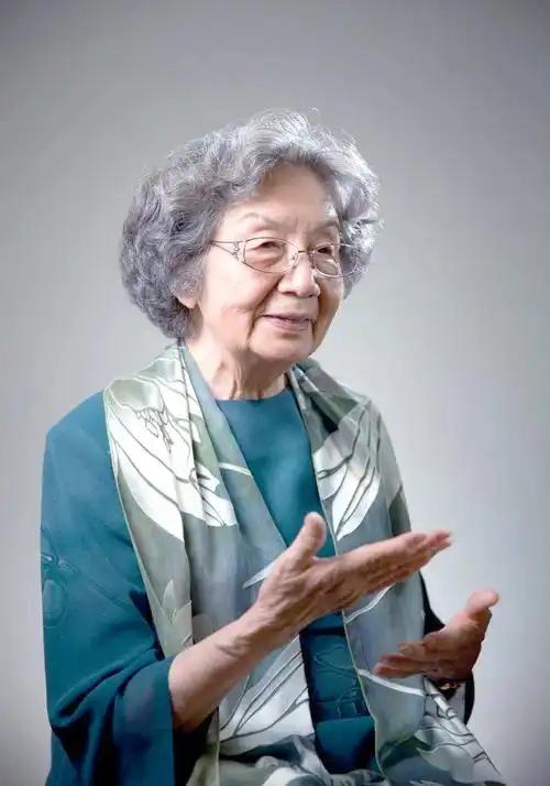 非常现实的一段话："别总为养老发愁，人生七十古来稀，普通人能健康的活到70岁，已