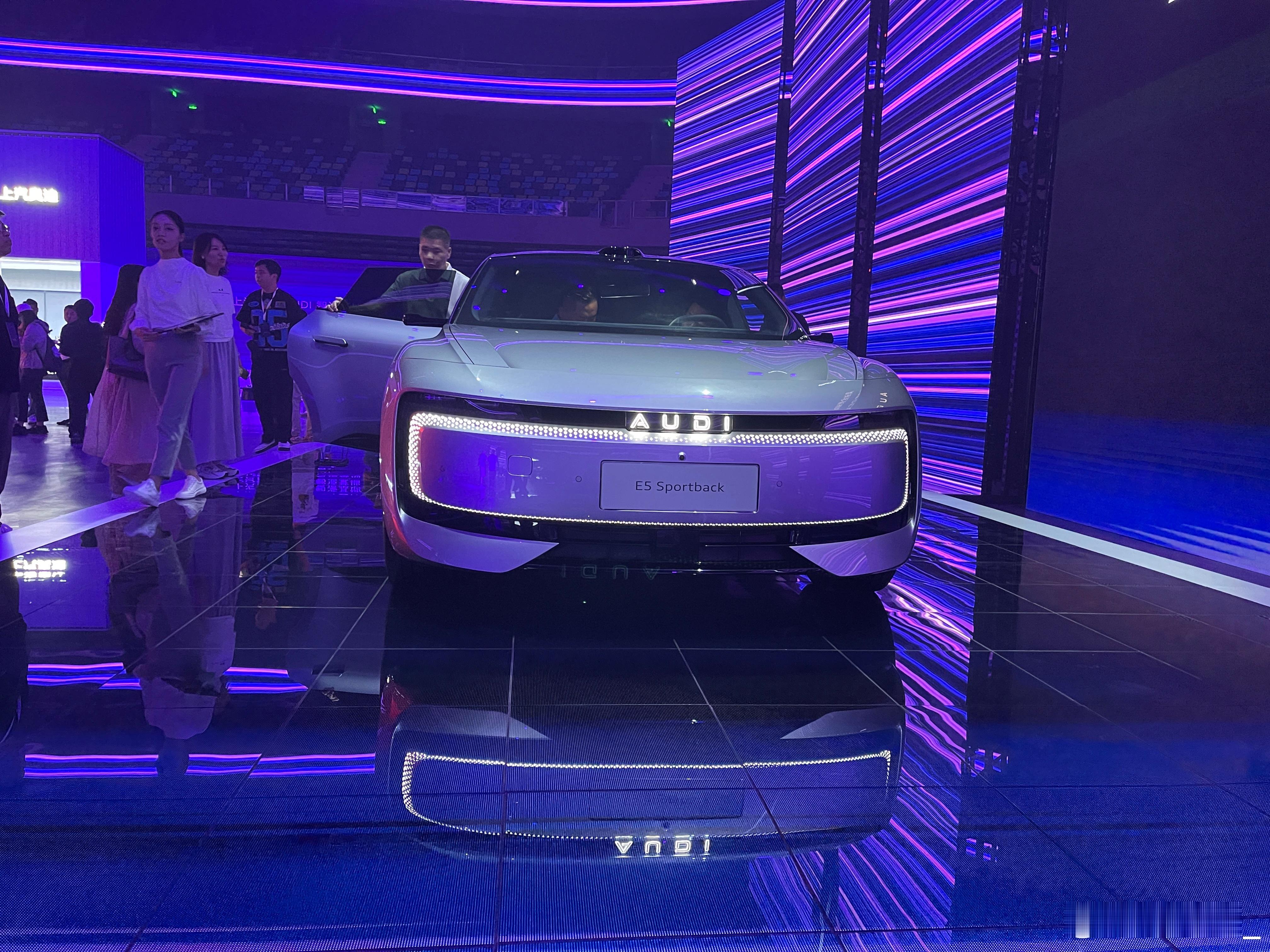 万元权益后奥迪E5进入22万级 奥迪，你这么玩，是吧？你行啊！奥迪E5 Spor