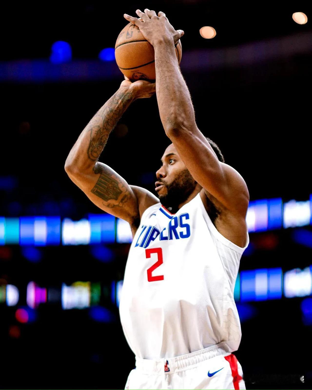 过去 7 年中球员最不可阻挡的 5 场季后赛

1. 2017 年伦纳德 g4 