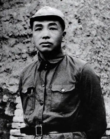 彭老总一辈子铁面无情，唯独疼了陈赓大半生，缘由太让人暖心

信源：彭德怀．中华人