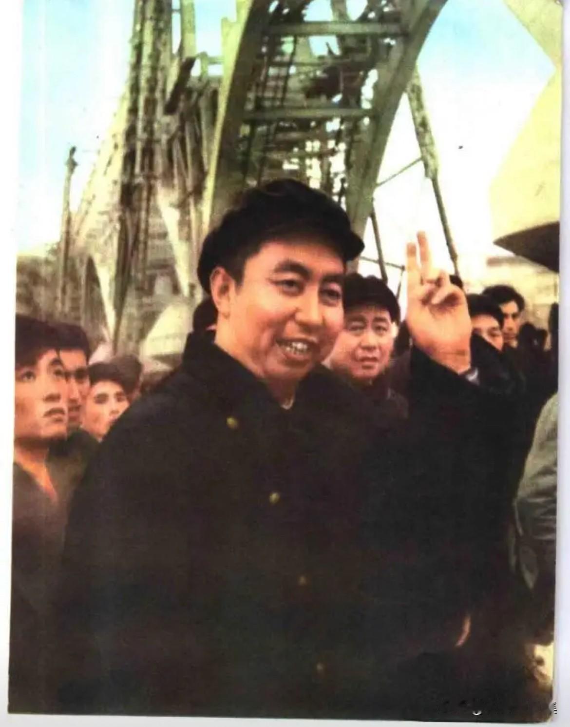 1965年10月16日前后，华国锋（时任湖南省委书记处书记、副省长，韶山灌区工程