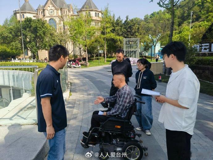 【有爱无碍3年破障台州用心铺就城市有爱之路 】从家门到外面的世界有多远，对大多数