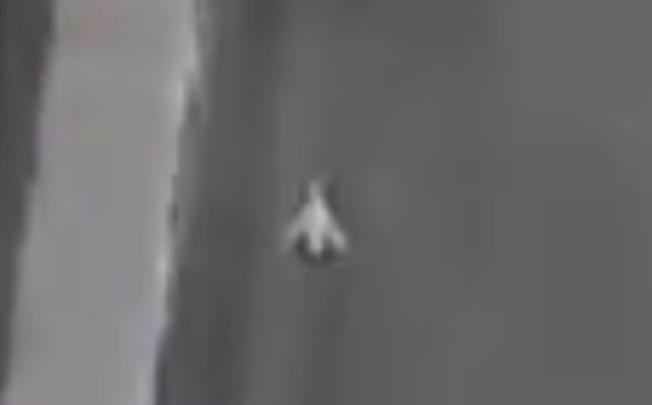 这两天连杀两台乌军海马斯的小视频里出现了新的操作界面，命中画面还拍到了一个此前没