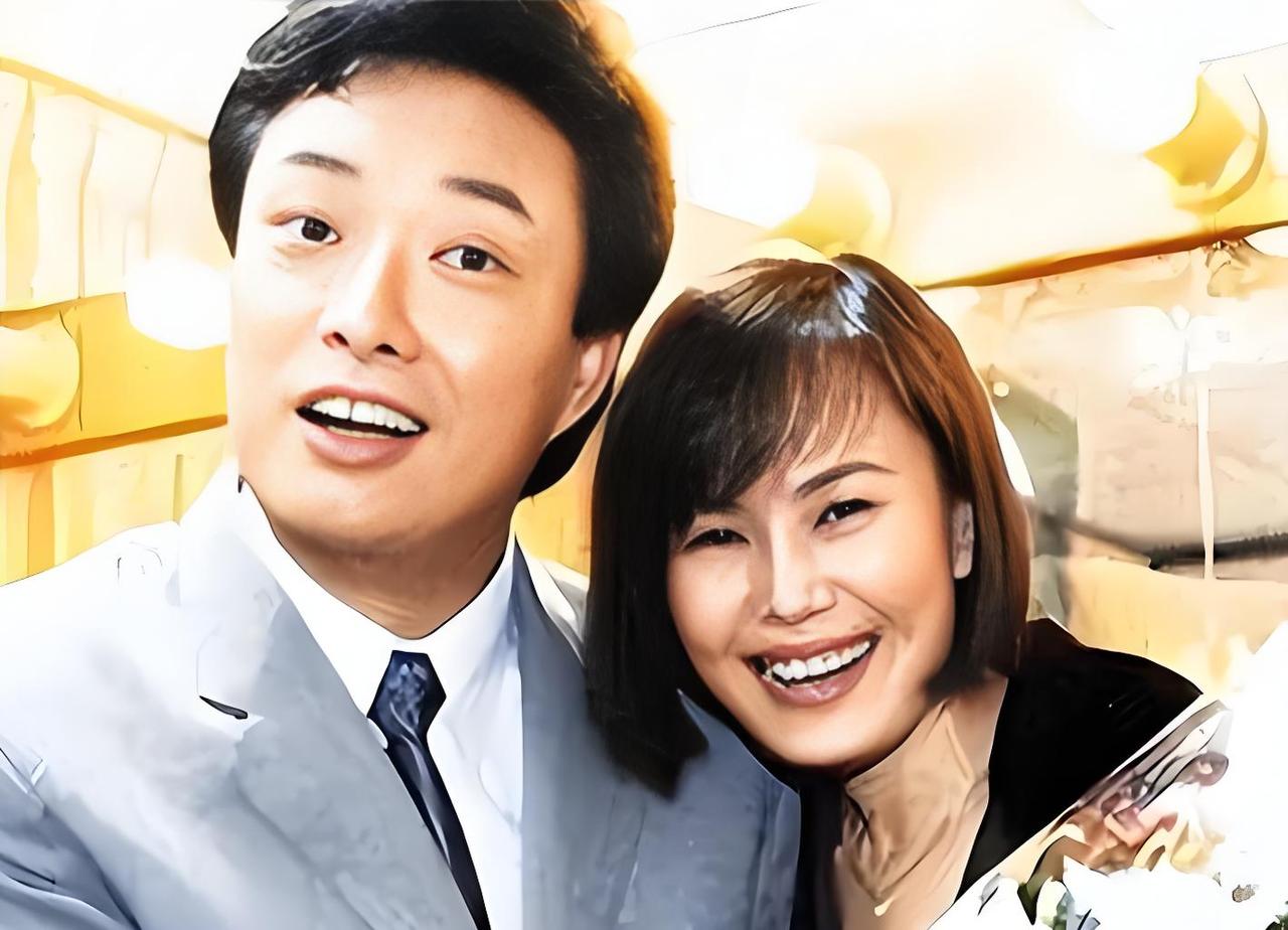 你敢信吗？70岁费玉清无儿无女，却有钱！把日子过成了所有人羡慕的样子！

台上金