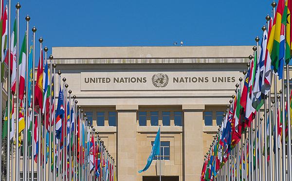 联合国安理会要开紧急会议了，讨论的正是美国对委内瑞拉动武这件事。

会议定在纽约