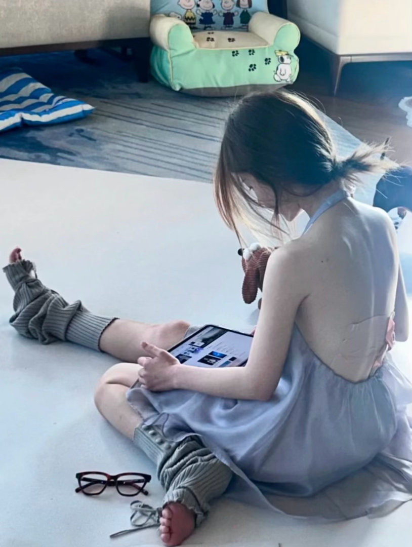 女生一旦开窍，她的人生真的会很爽！刷到就是上天在提醒你了1、不刷朋友圈、抖音等卸