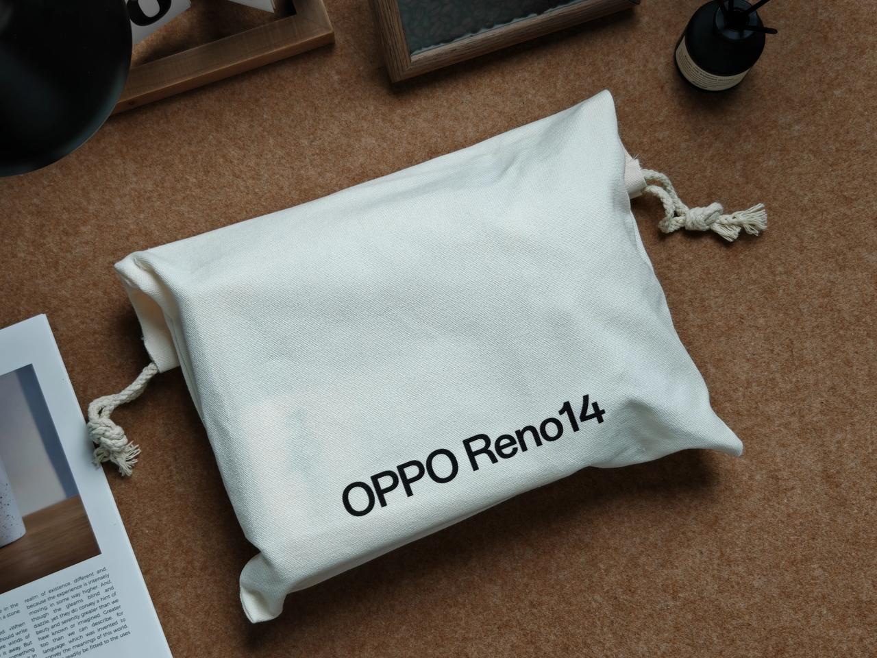 从美人鱼手机抢到了Reno14了。

收到了Reno14发布会的邀请函，这次Re