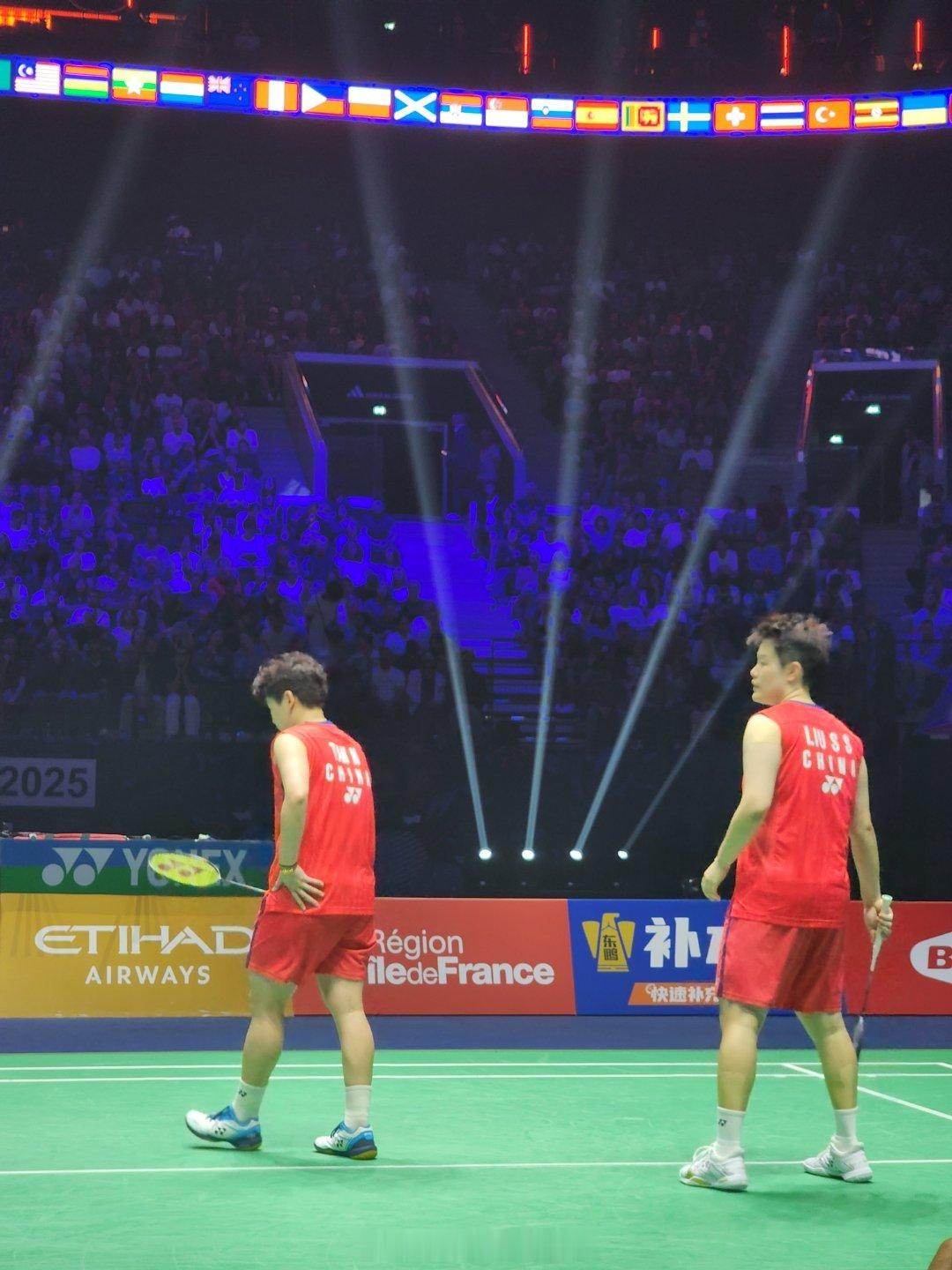 第3场 女双 决赛 刘圣书(1) 谭宁 21-14 20-22 21-17 陈康