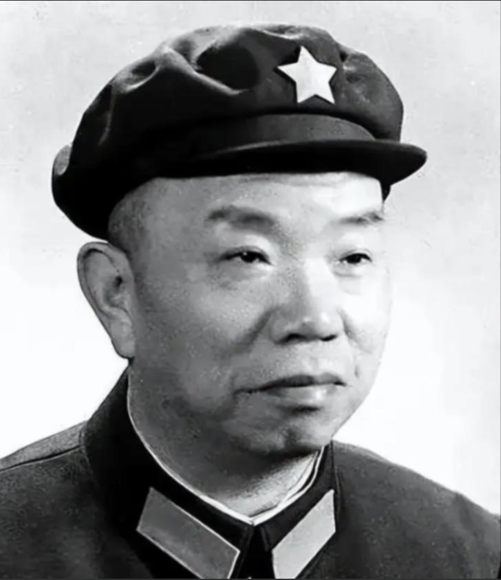 1968年，大将王树声前往一处机关食堂秘密巡查，亲眼目睹一年轻干部领取五份餐，便