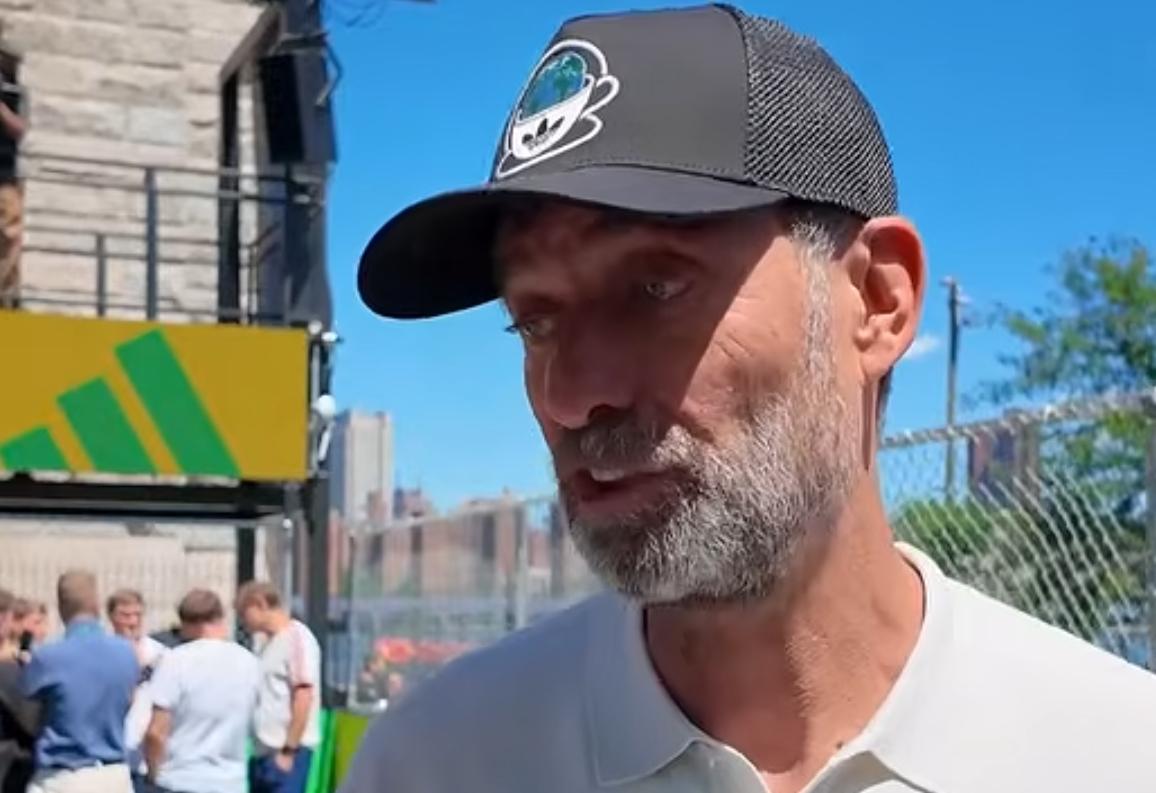 全球体育总监克洛普情商真的太高了！今天在克洛普接受媒体采访时，他谈到了梅西和C罗