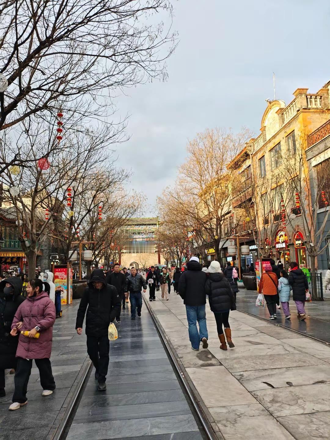前门大街，一片市井繁华景象！
