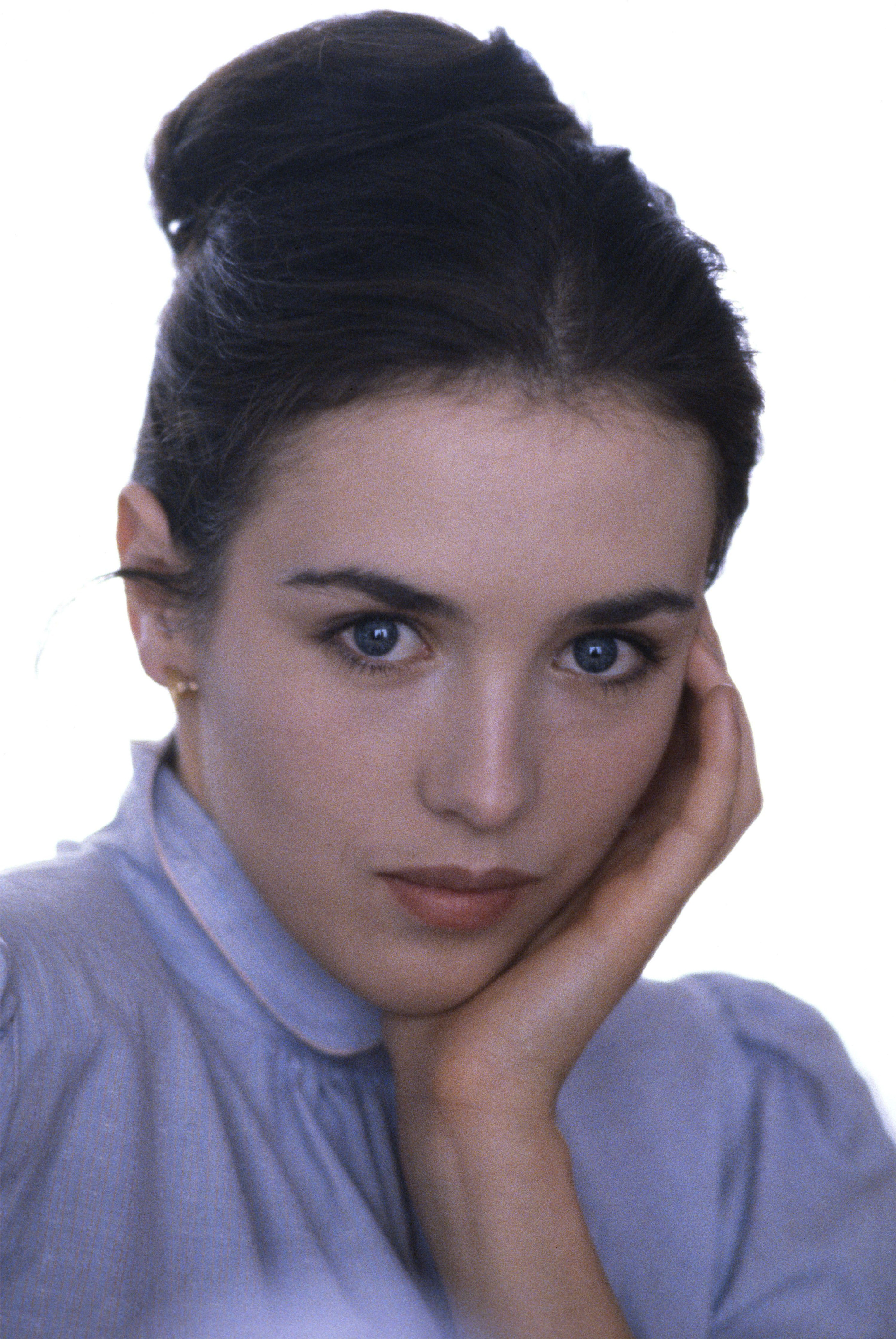 1980年，摄影师伊娃·塞里尼为伊莎贝尔·阿佳妮拍摄的肖像。 ​​​