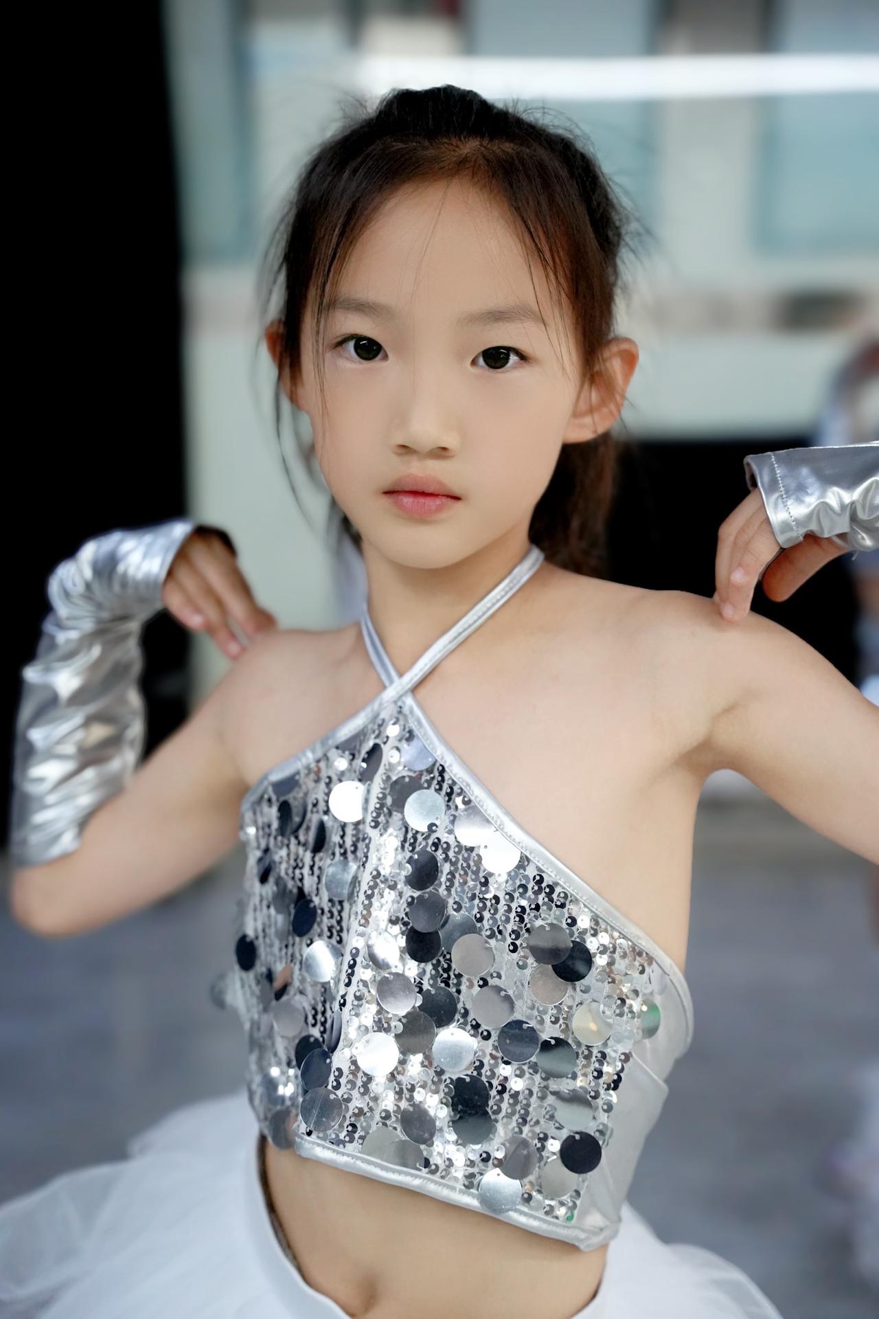 漂亮宝贝 漂亮的小孩 小公主 舞蹈女孩