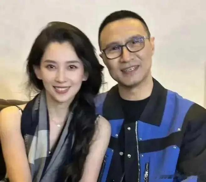 汪峰又当爹?森林北被偶遇,小腹微微隆起八字腿,面对镜头很坦然 