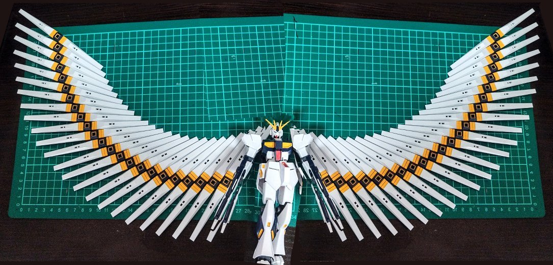 X友模拟的翅膀牛恰恰也解释了为什么当年牛高达的设计是如此伟大高达模型