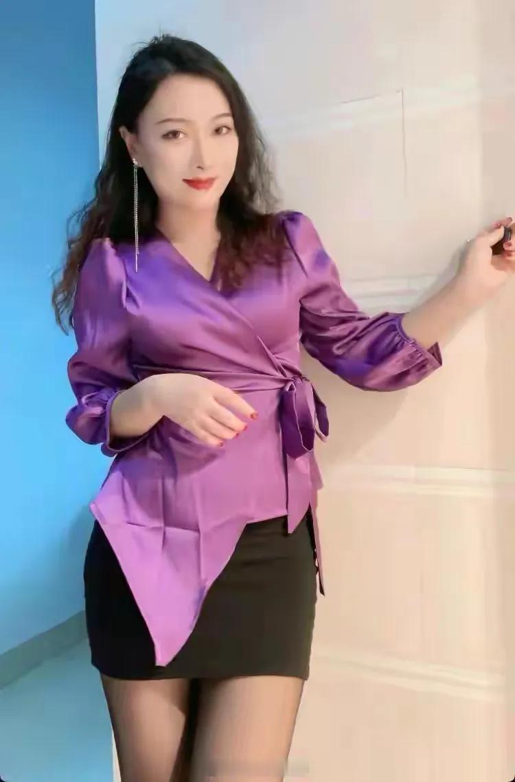 46岁风韵美女，微胖美女