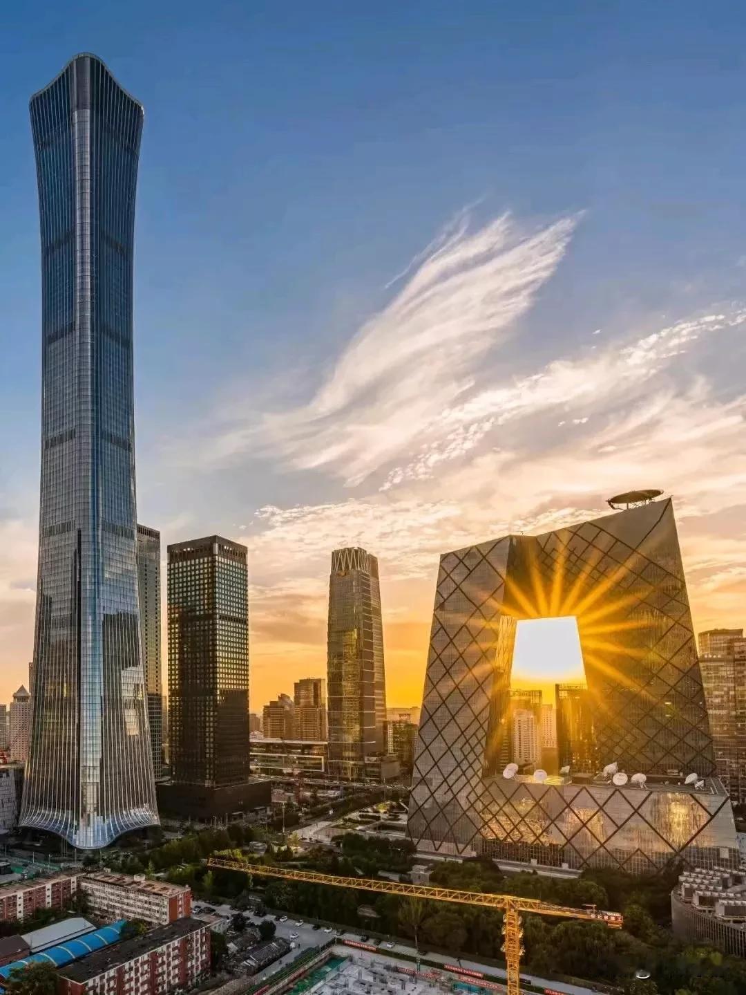 和舒服的人相处，跟善良的人来往，和优秀的人同行，断掉一切不美好的人和事你会发现生