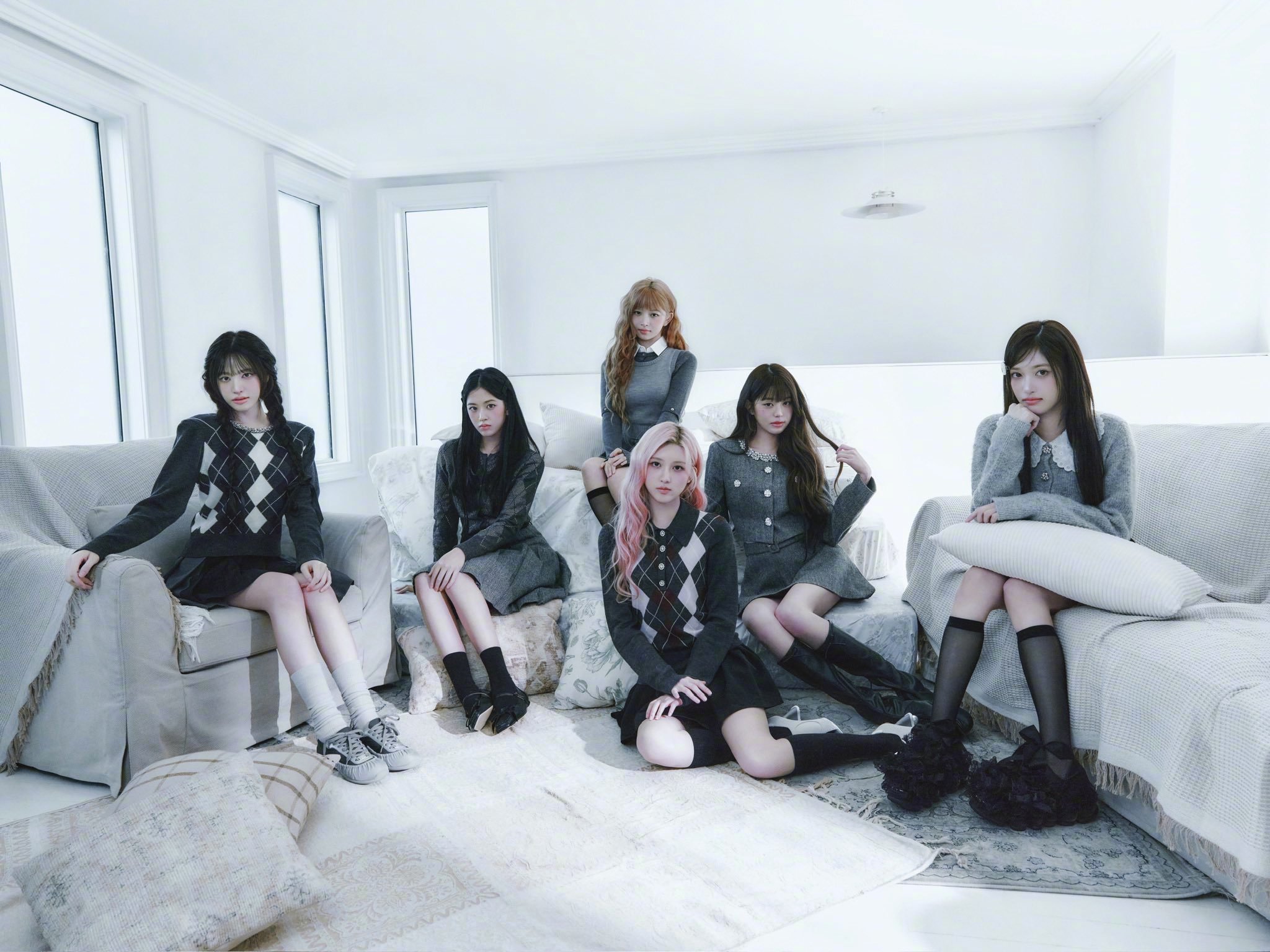 【Twi】📢💿IVE JAPAN 4th EP  𝙻𝚄𝙲𝙸𝙳 𝙳