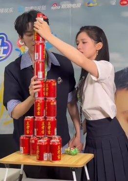 张婧仪周翊然叠叠乐也好磕张婧仪、周翊然《焕羽》新浪扫楼，你们叠叠乐也好磕的小互动