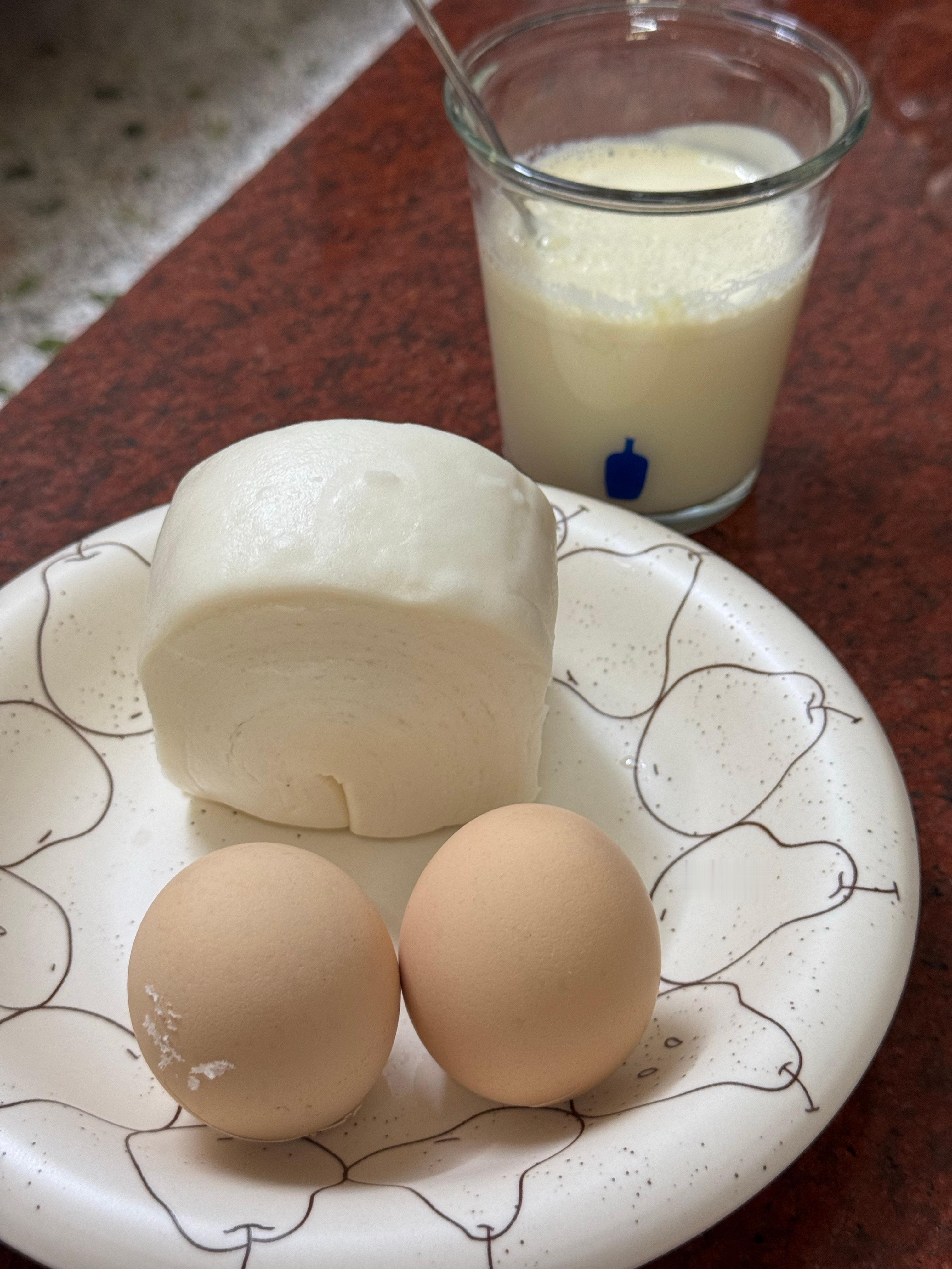 忙碌的周一  吃饱饱