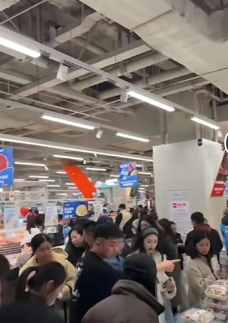 东营人疯迷了盒马鲜生，建议速去东城再开一家！


东营就是给力，西城万达盒马鲜生