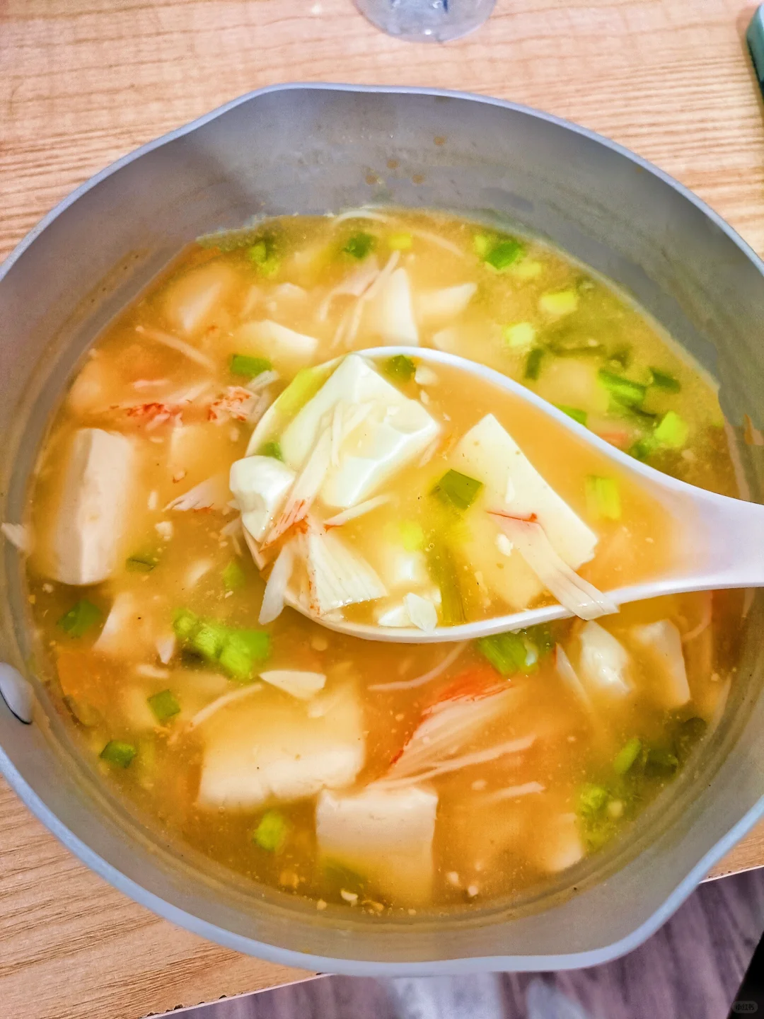 金沙蟹柳豆腐汤，只喝这个就饱了！超鲜美