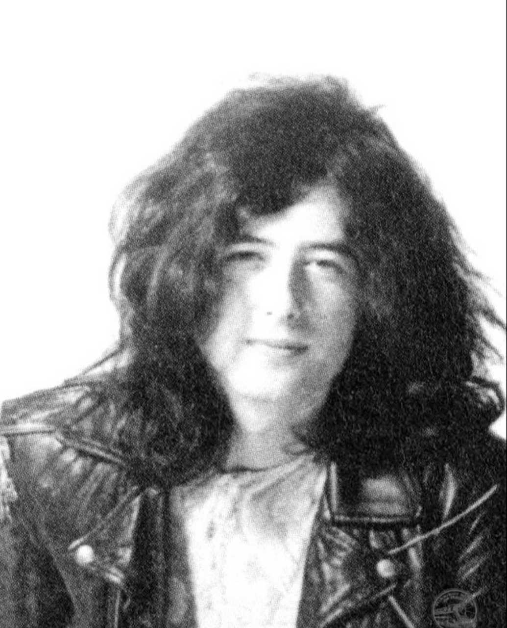 【来自投稿】Jimmy Page（生于1944年1月9日），是一位英国音乐家，他