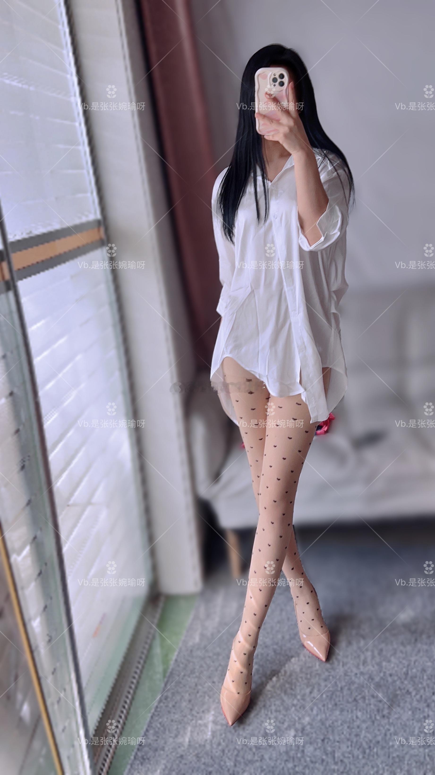 每天都不明白，大眼限的点在哪？    大马路上穿出去都不一定有人多看我两眼[怒骂